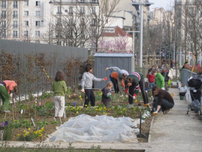 Jardinage dans les Batignolles